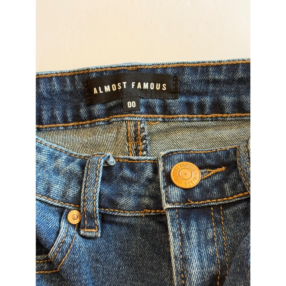 Almost Famous Womens Distressed Denim Shorts Dark Wash Frayed Hem Size 00 - Picture 6 of 6